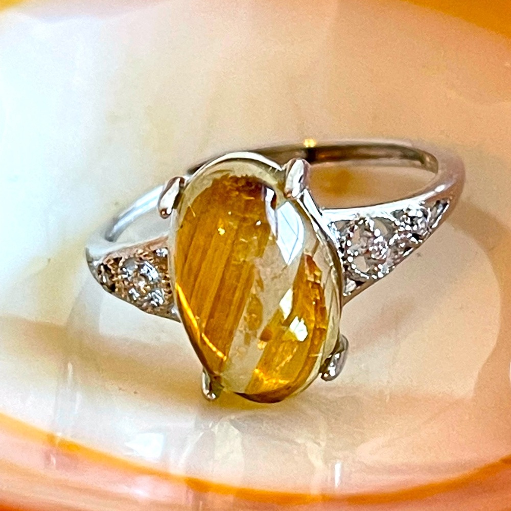 Golden rutilated quartz ring